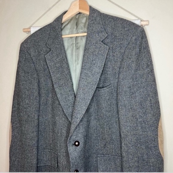 Allyn St. George Wool Herringbone Sports Blazer - Picture 2 of 7